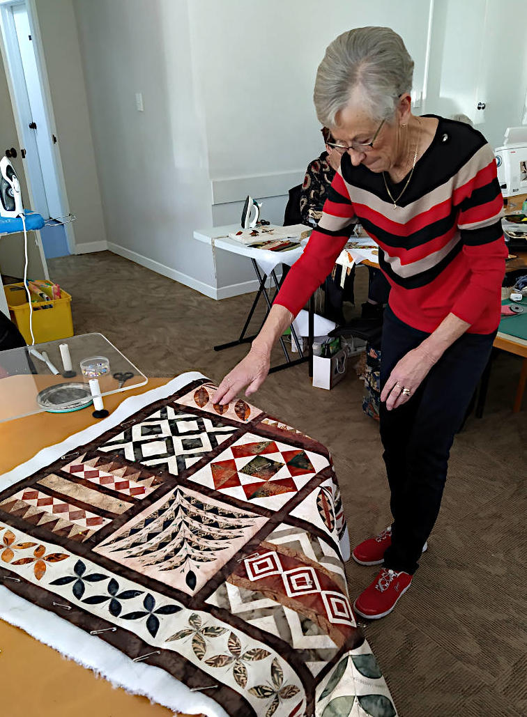 Jackie's quilt has a polynesian style to it